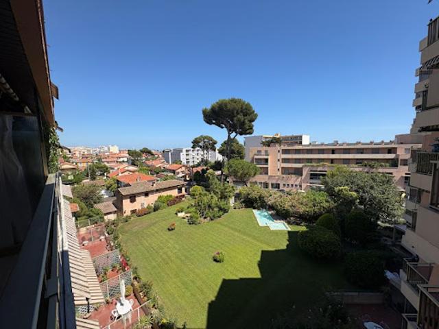 Location Appartement 3 pièces 71 m2 Cagnes sur Mer