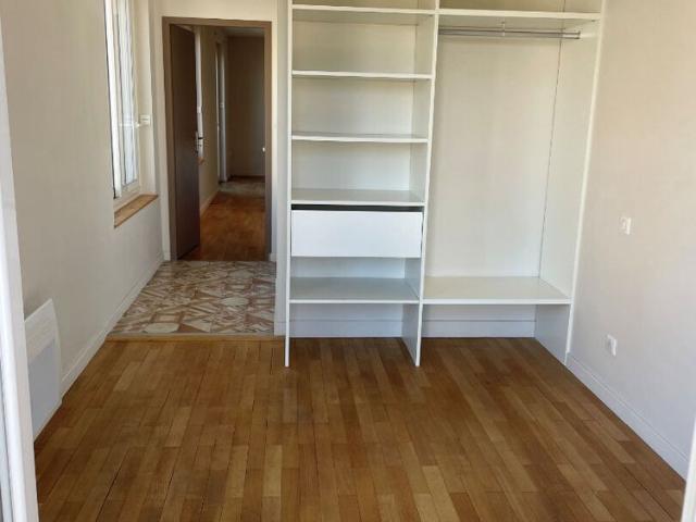 Location Appartement 3 pièces 71m²