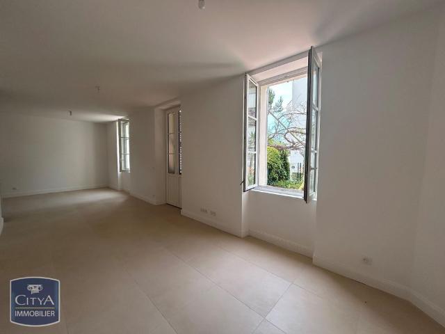 Location Appartement 3 pièces 71m² CANNES 06400