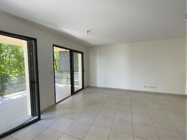 Location Appartement 3 pièces 71m² AUBENAS 07200