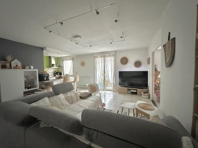 Location Appartement 3 pièces 71m² AUBIERE 63170