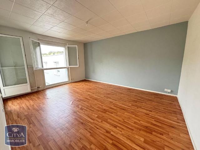 Location Appartement 3 pièces 71m² L ETRAT 42580