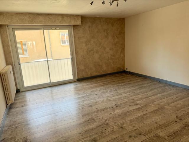 Location Appartement 3 pièces 71m² LAVAL 53000