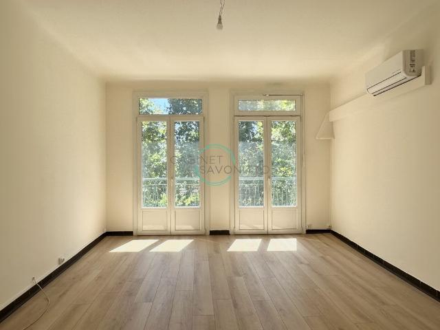 Location Appartement 3 pièces 71m² MARSEILLE 4ème