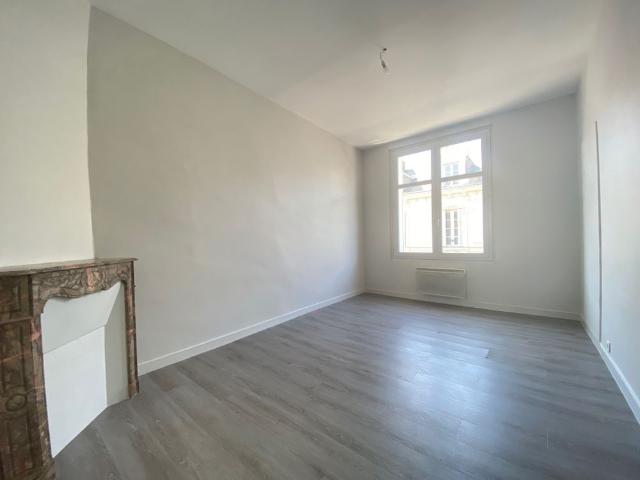 Location Appartement 3 pièces 71m² SAUMUR 49400