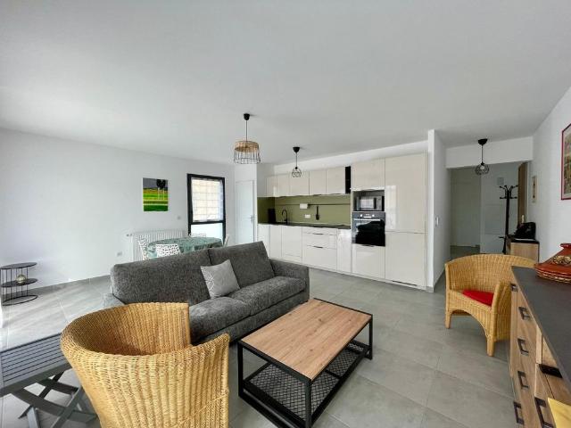 Location Appartement 3 pièces 71m² ST PRIVAT 07200