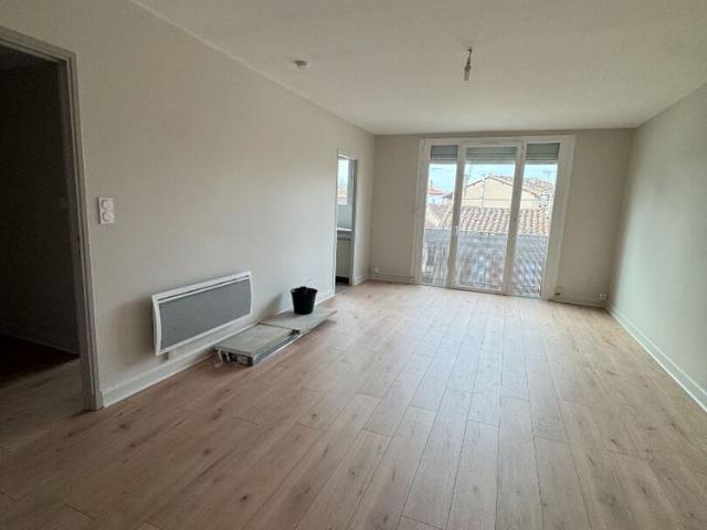 Location appartement 3 pièces, 72.00m², Albi