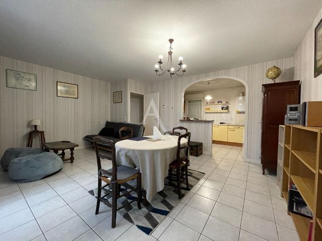 Location appartement 3 pièces, 72.00m², Saintes