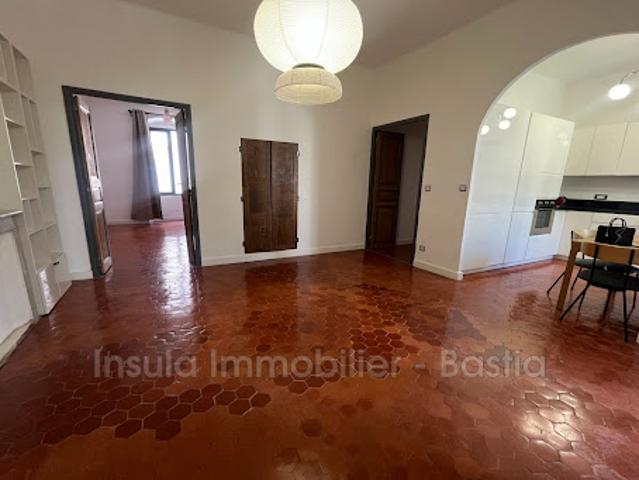 Location Appartement 3 pièces 72.37 m2 Bastia