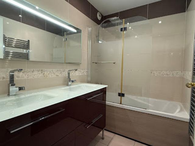 Location Appartement 3 pièces 72 m2 Aix en Provence