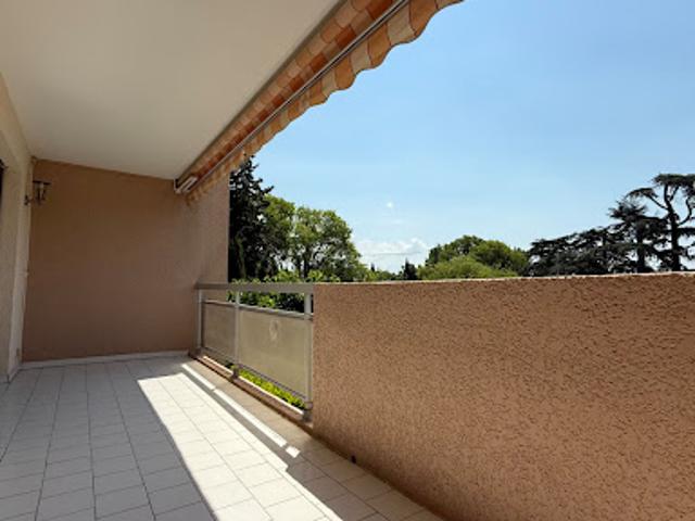 Location Appartement 3 pièces 72 m2 Aix en Provence