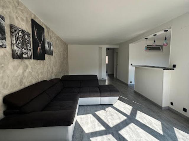 Location Appartement 3 pièces 72 m2 Évry Courcouronnes