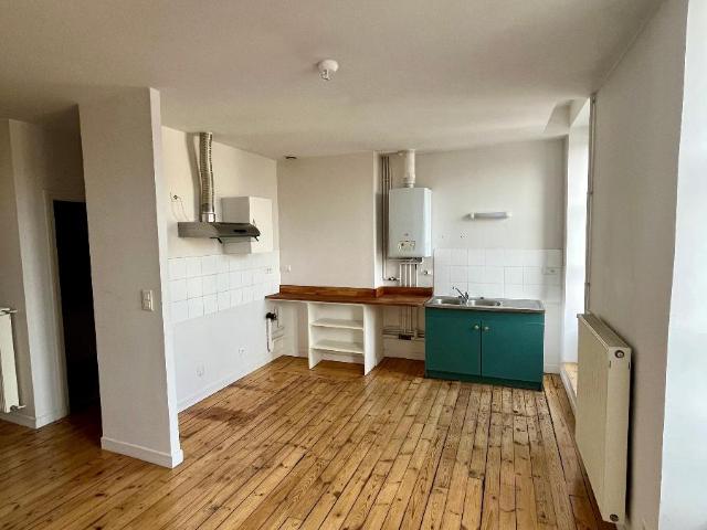 Location Appartement 3 pièces 72m² CLERMONT FERRAND 63000