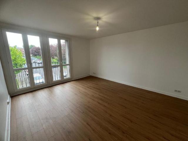 Location Appartement 3 pièces 72m² FRESNES 94260