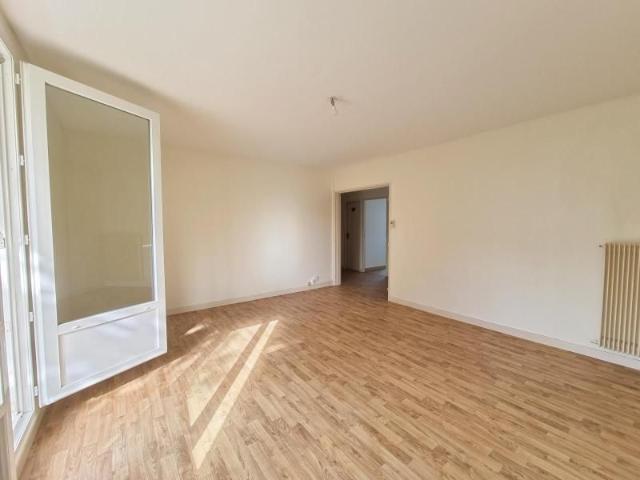Location Appartement 3 pièces 72m² JOUE LES TOURS 37300