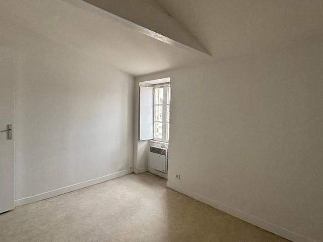 Location Appartement 3 pièces 72m² LA ROCHELLE 17000
