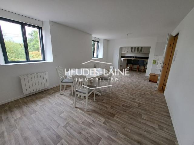 Location Appartement 3 pièces 72m² LE VAL ST PERE 50300
