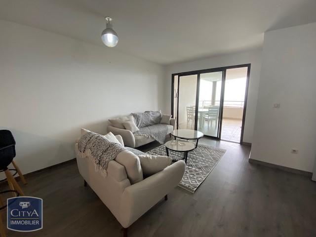 Location Appartement 3 pièces 72m² ST DENIS 97400