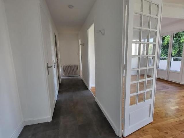 Location Appartement 3 pièces 72m² STE FOY LES LYON 69110