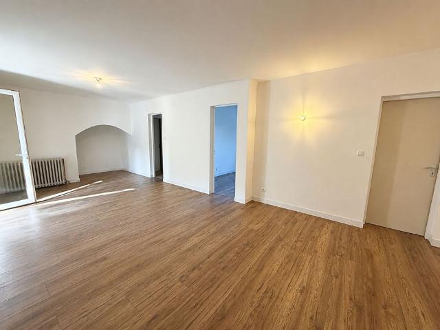 Location appartement 3 pièces, 77.50m², Carcassonne