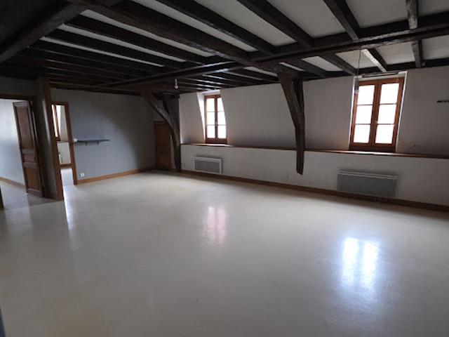 Location Appartement 3 pièces 77.8 m2 Nevers