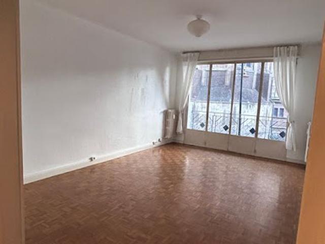 Location Appartement 3 pièces 77 m2 Valenciennes