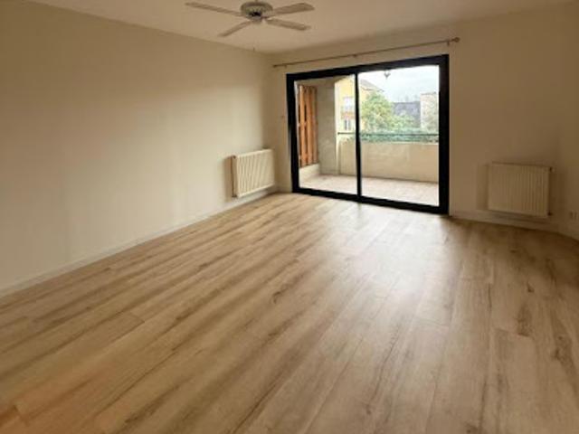 Location Appartement 3 pièces 77 m2 Bergerac