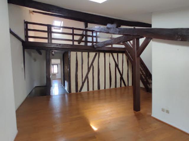Location Appartement 3 pièces 77 m2 Limoges