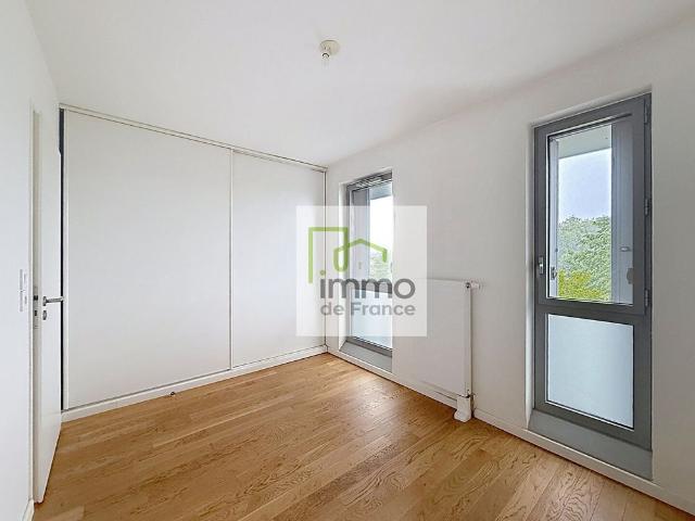 Location Appartement 3 pièces 77m²