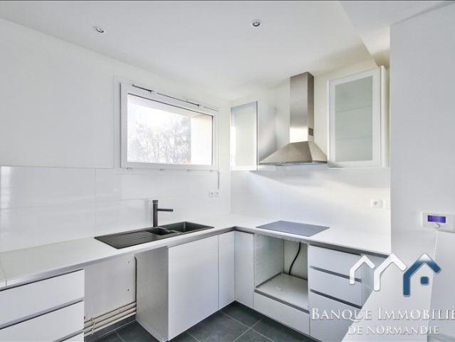 Location Appartement 3 pièces 77m²