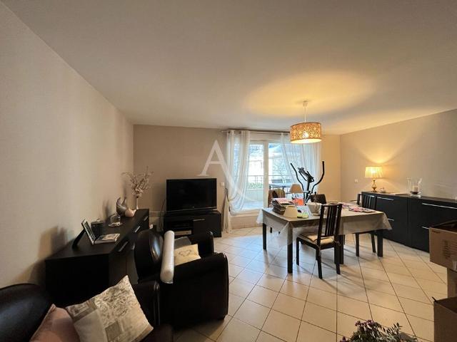 Location Appartement 3 pièces 77m²