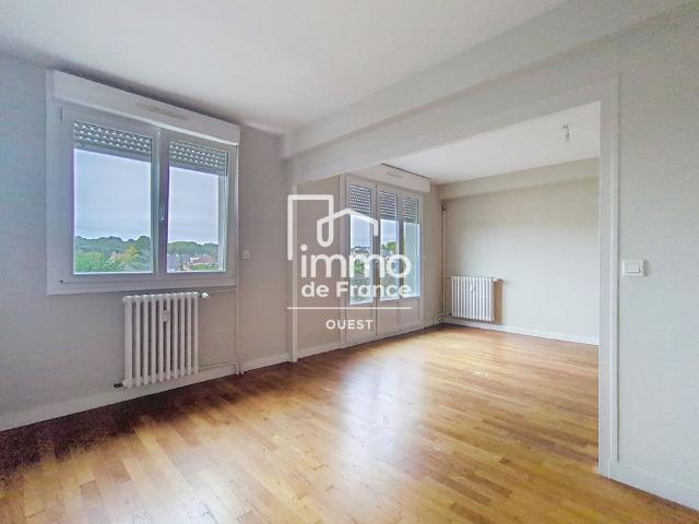 Location Appartement 3 pièces 77m²