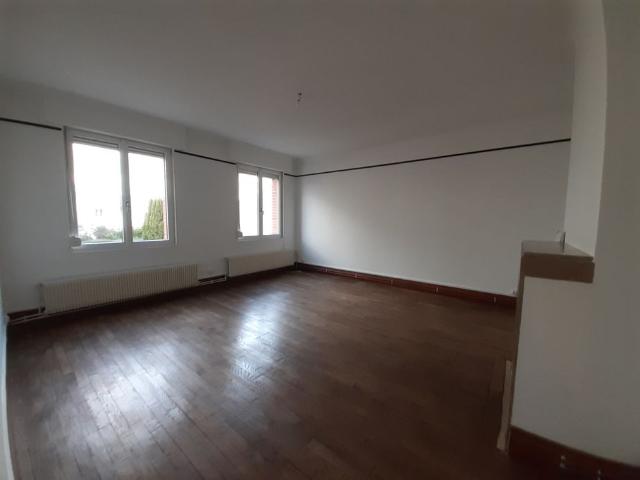 Location Appartement 3 pièces 77m²