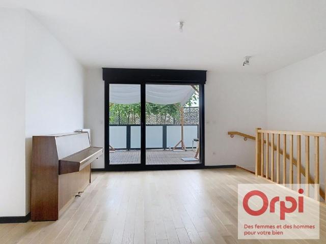 Location Appartement 3 pièces 77m² ISSY LES MOULINEAUX 92130