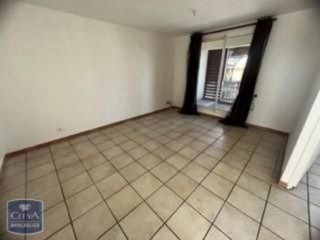 Location Appartement 3 pièces 77m² ST DENIS 97400