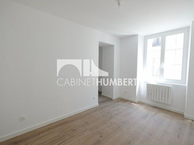 Location Appartement 3 pièces 77m² ST ETIENNE 42000