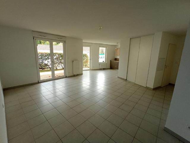 Location appartement 3 pièces, 74.45m², Challans