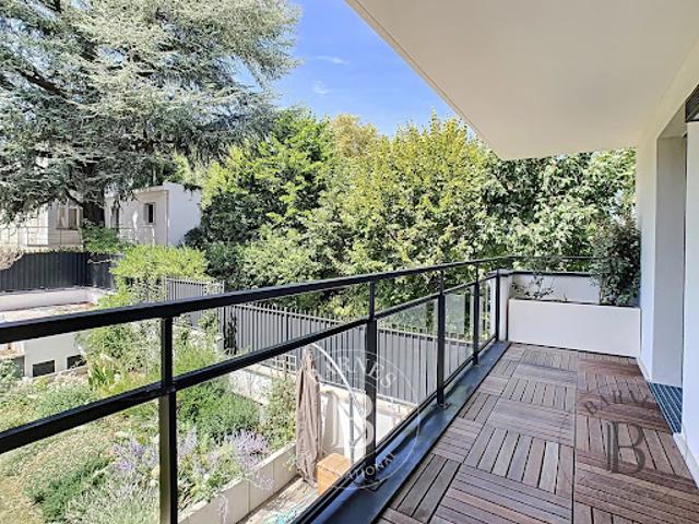 Location Appartement 3 pièces 74.83 m2 Saint Cloud