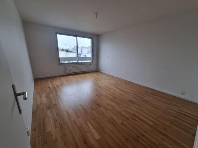 Location Appartement 3 pièces 74.89 m2 Paris 18ème