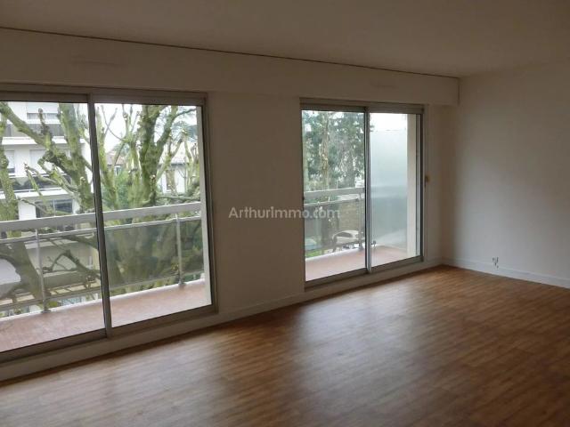 Location Appartement 3 pièces 74 m2 à Châtenay Malabry