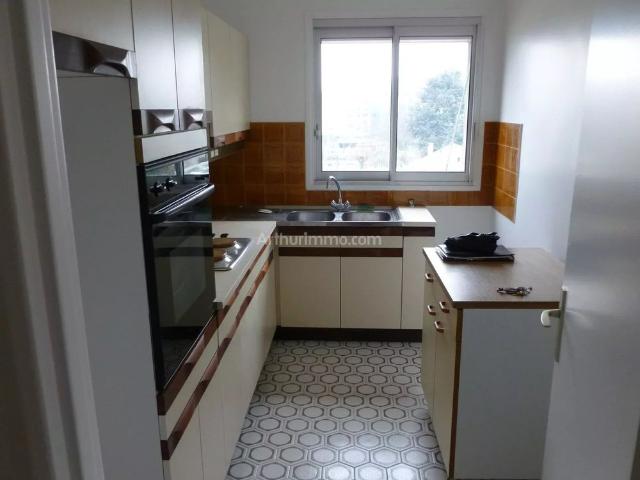 Location Appartement 3 pièces 74 m2 à Châtenay Malabry