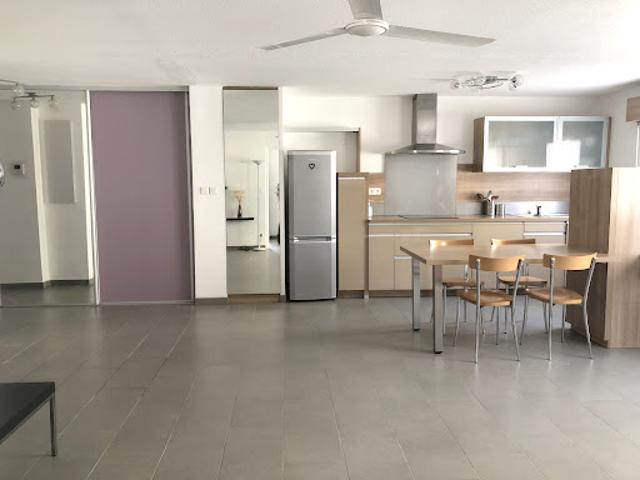 Location Appartement 3 pièces 74 m2 Aix en Provence