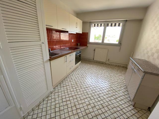Location Appartement 3 pièces 74 m2 Chatellerault
