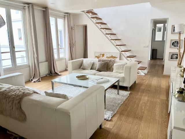 Location Appartement 3 pièces 74 m2 Paris 18ème