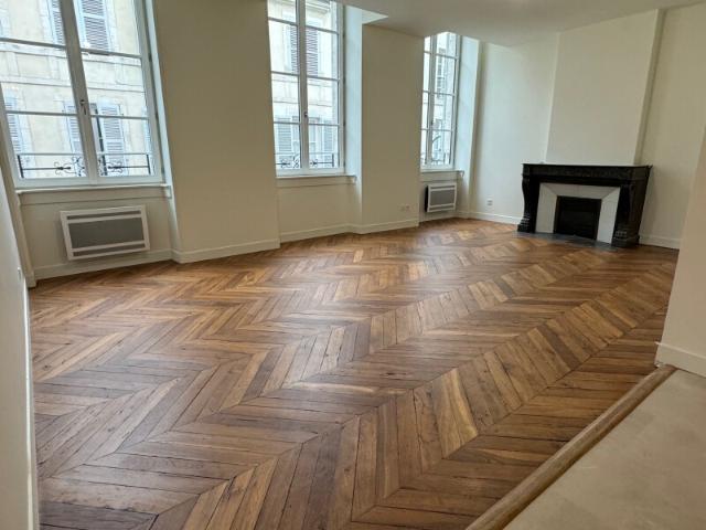 location appartement 3 pièces 74 m² orleans: t3 de 74.43 m² | 7965 durand montouché