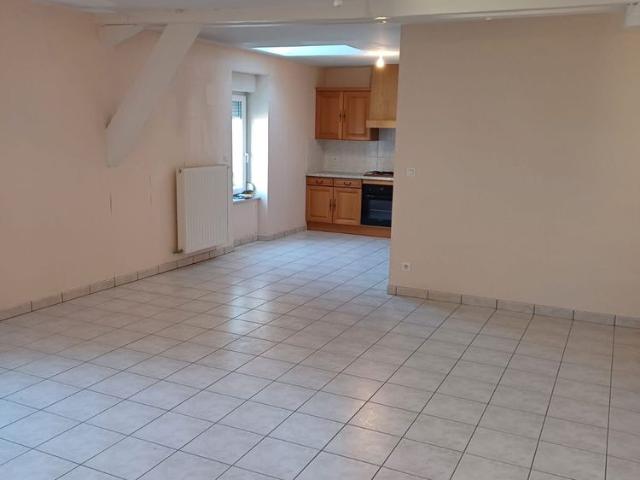 Location Appartement 3 pièces 74m²