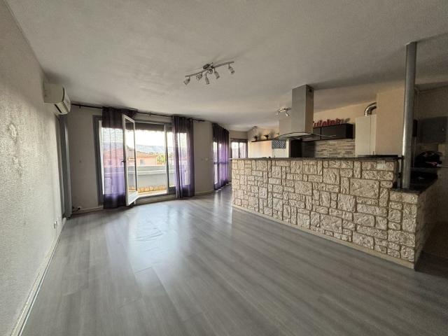 Location Appartement 3 pièces 74m² AUBAGNE 13400