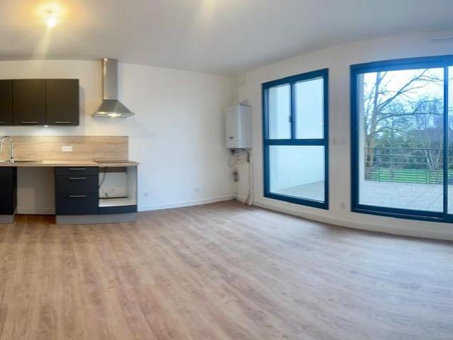 Location Appartement 3 pièces 74m² FRANQUEVILLE ST PIERRE 76520