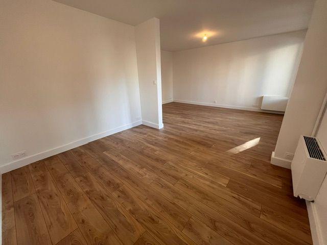 Location Appartement 3 pièces 74m² ISSY LES MOULINEAUX 92130