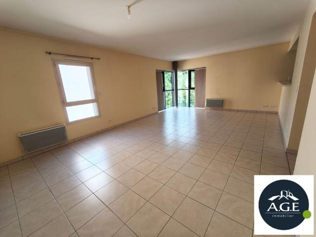 Location Appartement 3 pièces 74m² MAINTENON 28130